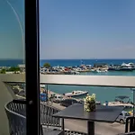 Sole Mare Boutique Отель 2*